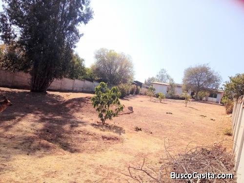 Venta gran terreno con 2 casas