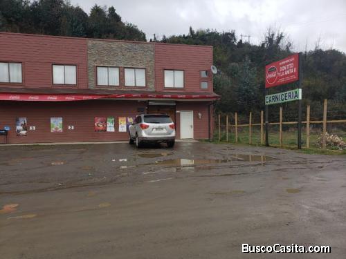 Vendo en Castro Supermercado  con depto