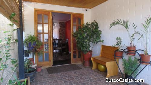 EXCELENTE PROPIEDAD EN LOS PEHUENES, QUILICURA.