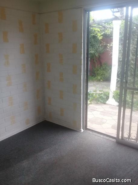 HERMOSA CASA 3 DORMITORIOS EN CONDOMINIO CERRADO 