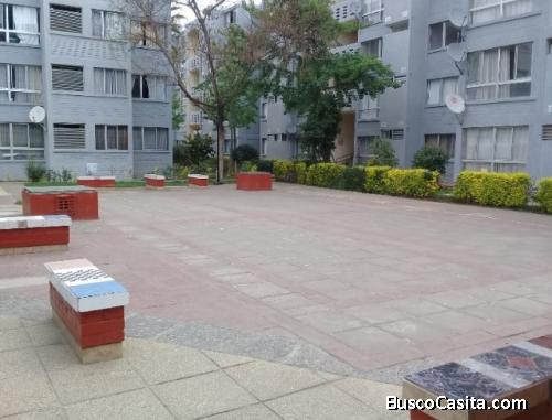 BARRIO BALMACEDA - DEPTO 3 DORM, BAÑO Y ESTAC.