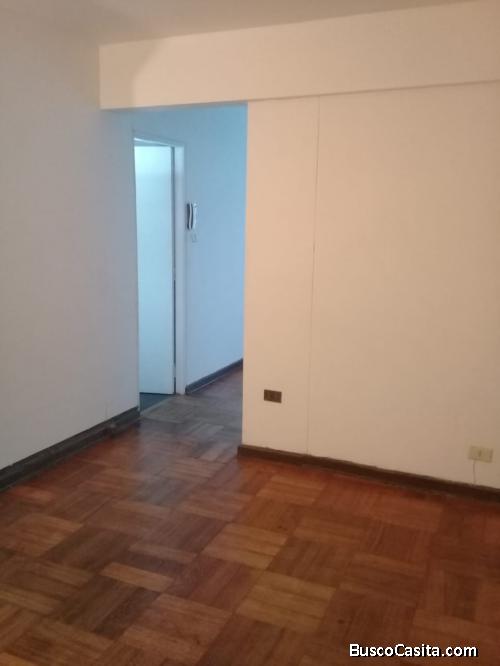 AMPLIO DEPARTAMENTO BARRIO LASTARRIA