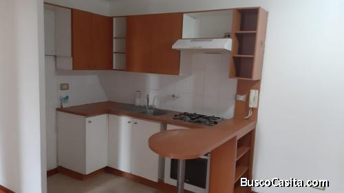 Vendemos Hermoso departamento Metro Santa Ana