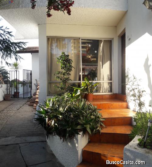 CASA CERCANA A GRUTA LOURDES, AGUA SANTA - VIÑA DEL MAR // VC575