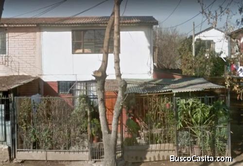 Casa de dos pisos Avenida La Estrella 241, Pudahuel Sur