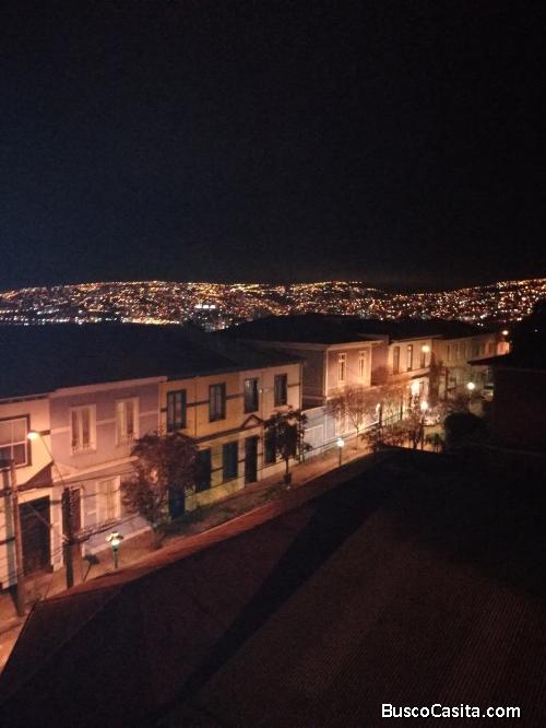 SE VENDE GRAN CASONA EN VALPARAÍSO