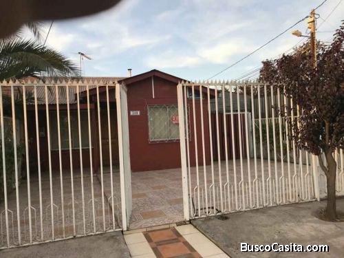 Casa en avenida Luis Matte Larrain #589