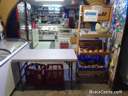 Se Vende Casa Con Local Comercial 5 Dormitorios 1 Estacionamiento