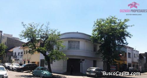Casa con Destino Comercial / ARRIENDO
