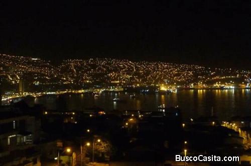 SE VENDE DEPARTAMENTO AMOBLADO EN CERRO BARON
