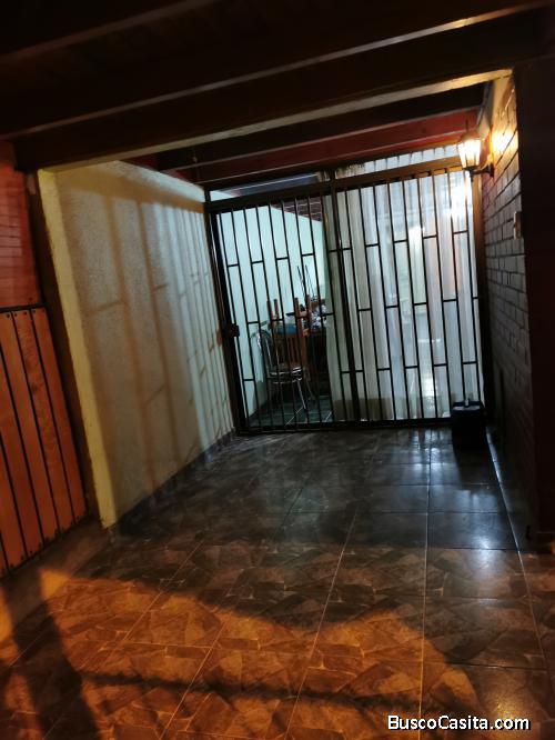 Arriendo Hermosa casa 