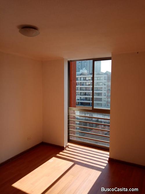 Arriendo Amplio Depto con Bodega - Metro Toesca