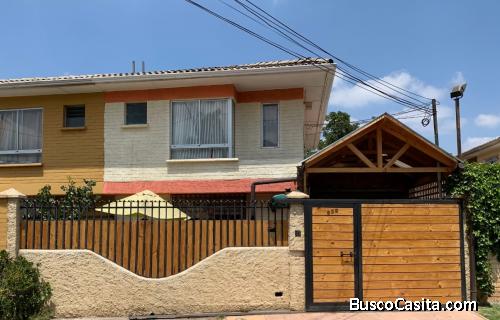 Linda casa Ciudad Satélite, Maipú