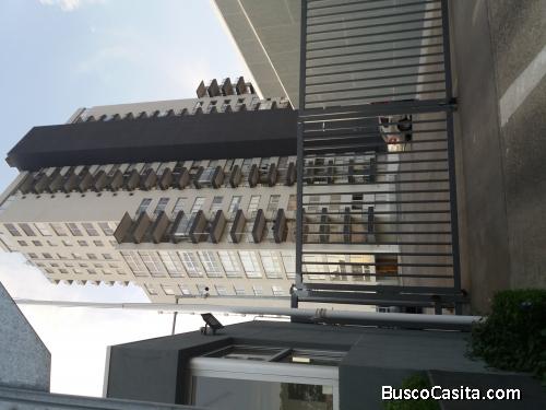 Se arrienda departamento con gastos comunes incluidos + estacionamiento
