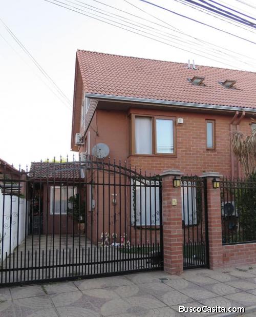 HERMOSA CASA EN LOS ALTOS DE QUILICURA