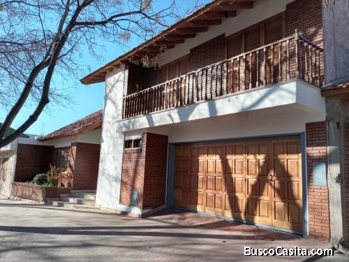 Mendoza vende casa