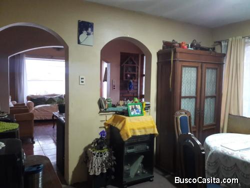 Se vende propiedad en sector residencial, Villa Alemana.