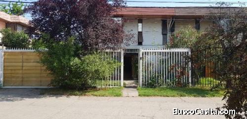 VENDO HERMOSA CASA EN ÑUÑOA
