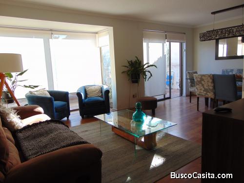 HERMOSA CASA, en sector de Alta Plusvalía