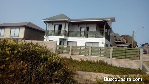 CASA EN PLAYA LA BOCA