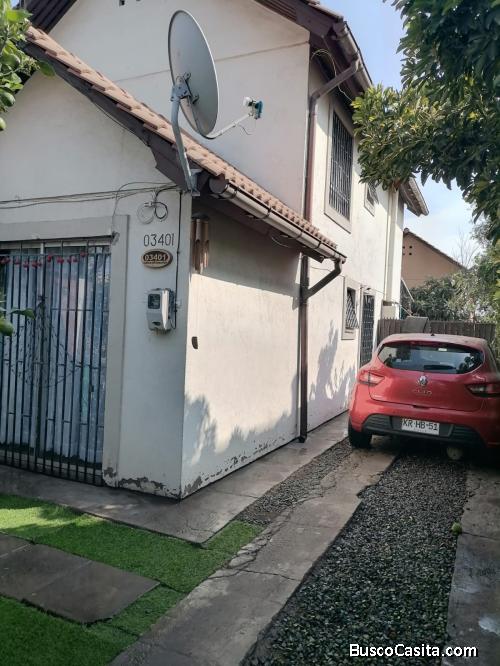 Se Vende amplia Casa de 2 pisos Excelente entorno y ubicación