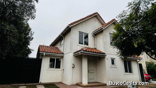 SE VENDE CASA EN  PADRE HURTADO