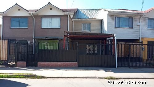 AMPLIA CASA DE CONCEPTO ABIERTO, REMODELADA, UBICADA EN BARRIO RESIDENCIAL EN SAN BERNARDO