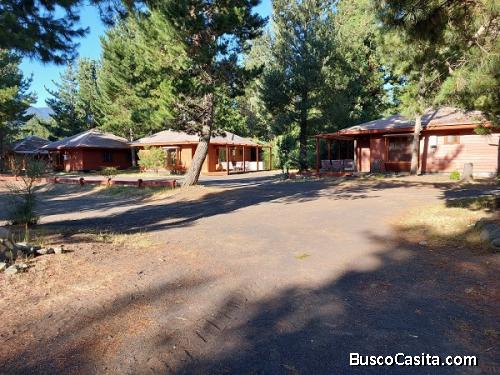 Se vende por motivo de viaje, Lote de 7.000 m2 con proyecto turístico en Pucón.