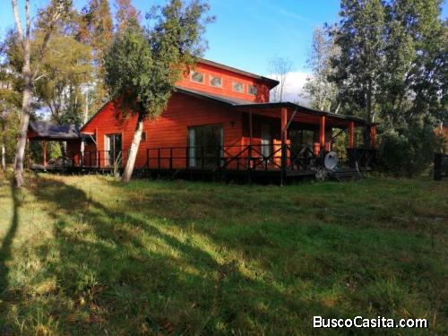 Bella casa en parcela bosque nativo y a pocos minutos de Villarrica