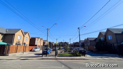 Arriendo casa como nueva en Buin.