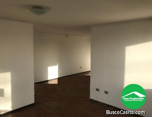 Sector Club Hípico, con estacionamiento, frente Banco Estado