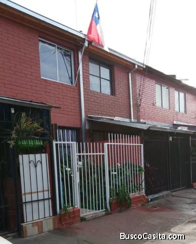 Departamento pareado Paine centro.