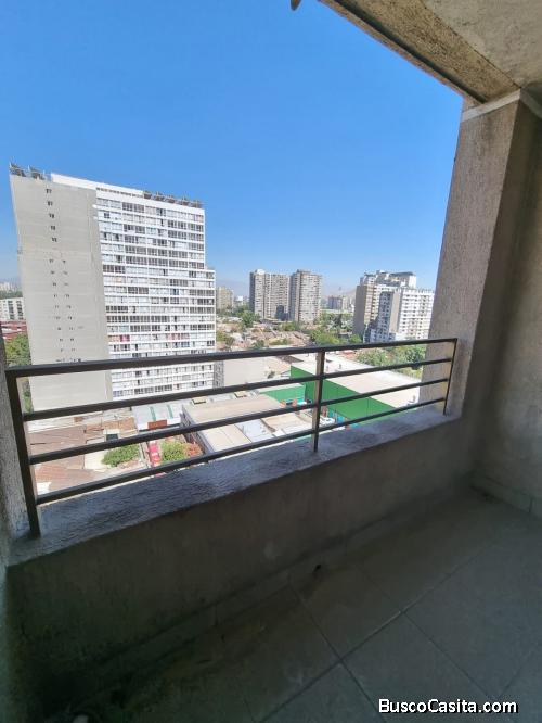 Vendo departamento con terraza, impecable, silencioso, iluminado y muy cómodo. 