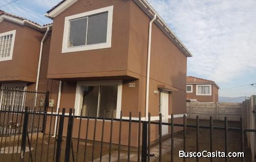 Umbrales de Buin, casa en arriendo.