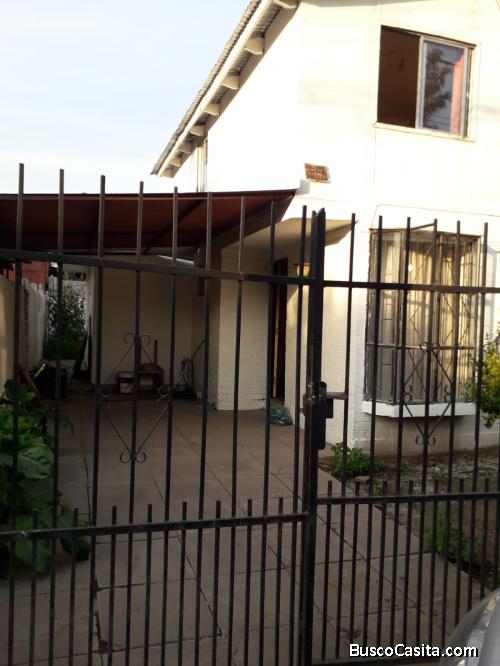 casa tres dormitorios una baño
