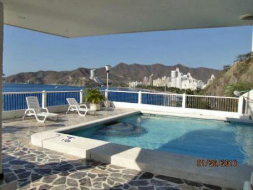 APARTAMENTO FRENTE AL MAR ESPECTACULAR VISTA - RODADERO SUR