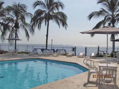 CONFORTABLE APARTAMENTO FRENTE AL MAR - VILLAS DEL MAR