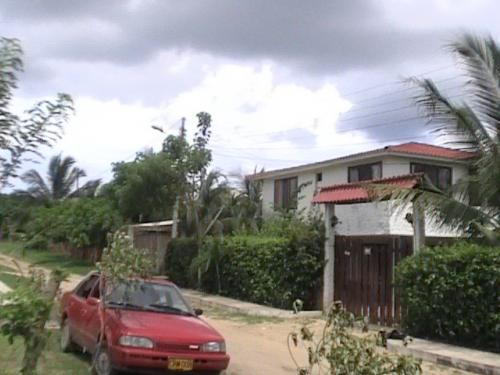CASA CAMPESTRE CERCA AL MAR. Km. 8 via a Puerto Colombia