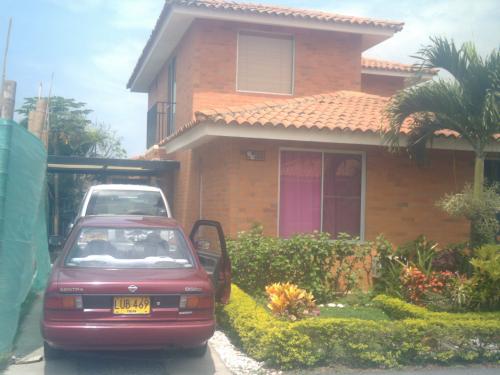 Vendo casa tipo campestre en El Castillo, Herrería 3, 15 min de Cali