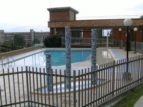 EXCELENTE UBICACION Y VISTA EN LA LOMA DEL INDIO