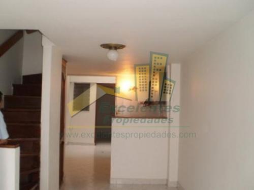 Excelente Casa unifamiliar  Buenos Aires (MEBA256)
