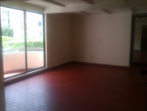 Vendo Apto al Norte de Cali, excelente ubicación