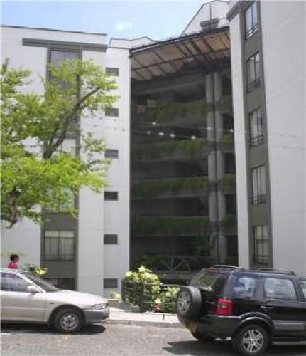 SE VENDE APARTAMENTO EN LOS ALPES