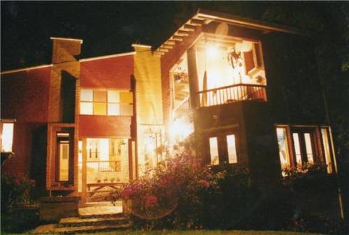 SE VENDE CHALET EN SALENTO