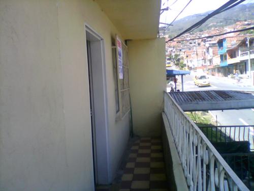 vendo casa segundo piso en castilla