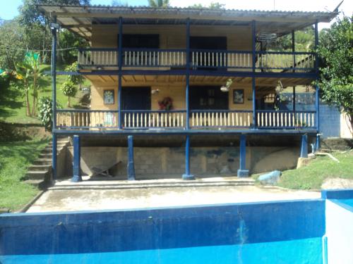 vendo o cambio hermosa finca descanso familiar  