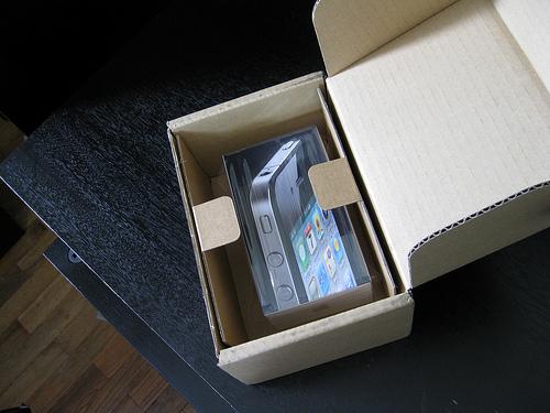  For sale:: Apple iphone 4 32gb / Samsung Galaxy S II GT-I9100 