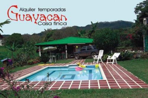 alquilo casa campestre con piscina