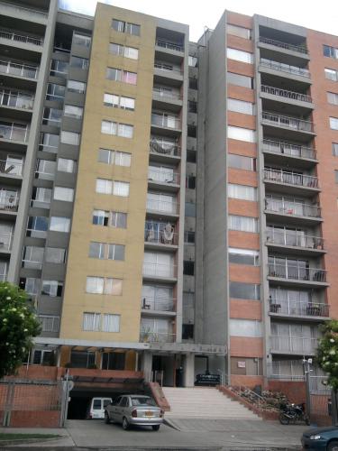 APARTEMENTO DUPLEX, CALUROSO, DISEÑADO  CON BUEN GUSTO!!!