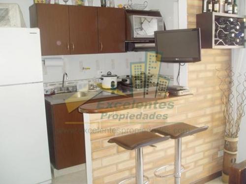 Se vende excelente apartamento Centro - Boston (1BO365)